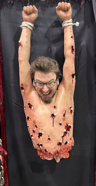 Maggot Holes Olly Photo Op