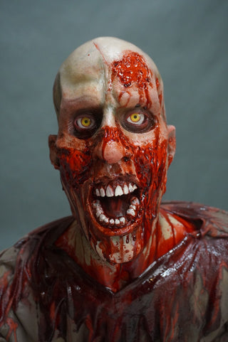 Crawling Zombie Zack Figure