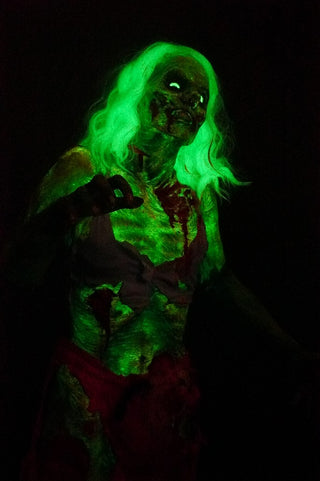 Standing Glow Ghoul Luttra