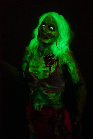 Standing Glow Ghoul Luttra