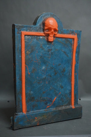 Blacklight Skull Headstone Prop