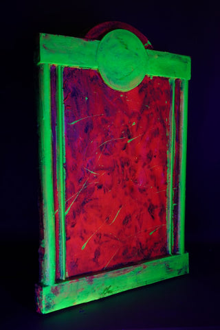 Blacklight Shoulder Headstone Prop