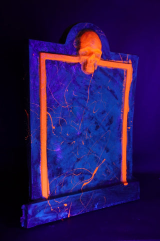 Blacklight Skull Headstone Prop