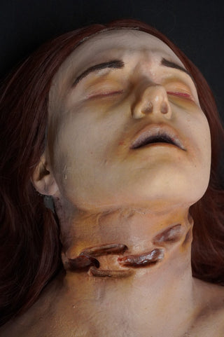 Ligature Dura Phoebe Head Prop with Chain Impressions