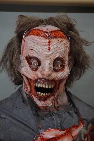 Killer Skinner Figure with Torso Skin Apron
