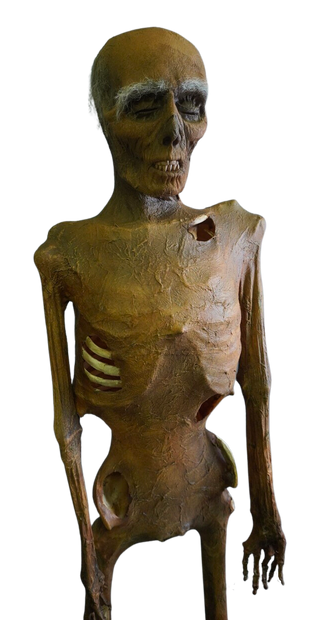 Freestanding Nell Mummy
