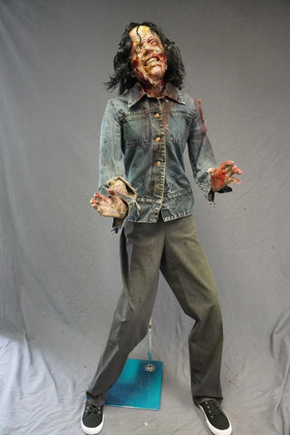 Molly Zombie Figure