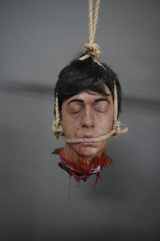 Hanging Raul Head