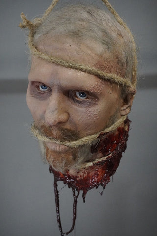 Hanging Joaquin Head