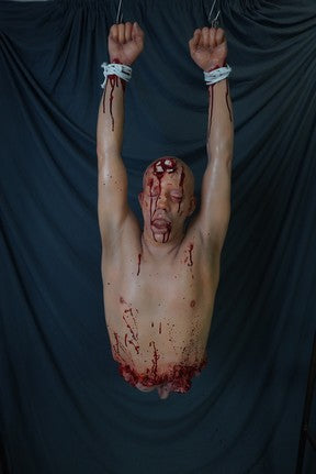 Oscar Hanging Meat