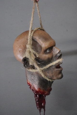 Hanging Sallow Head
