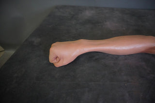 Martin Fist Arms - Male