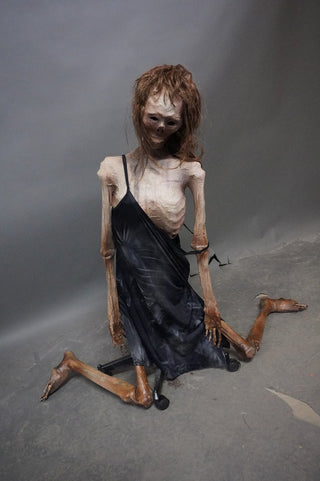 Kneeling Mummy
