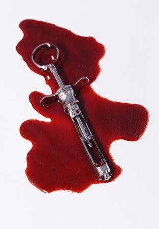 Resin Blood Pool with Syringe